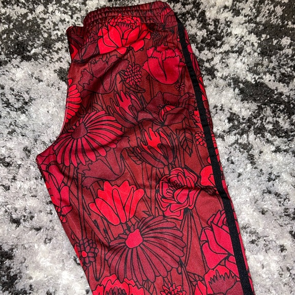 Adidas women’s rose print  track pants - Picture 3 of 6